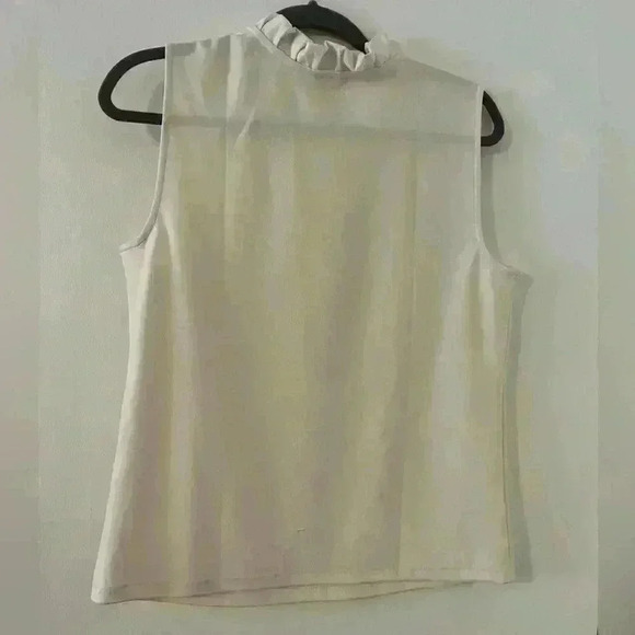 Ann Taylor basic brand new with tags size M (J146) pearl buttons - Picture 3 of 3